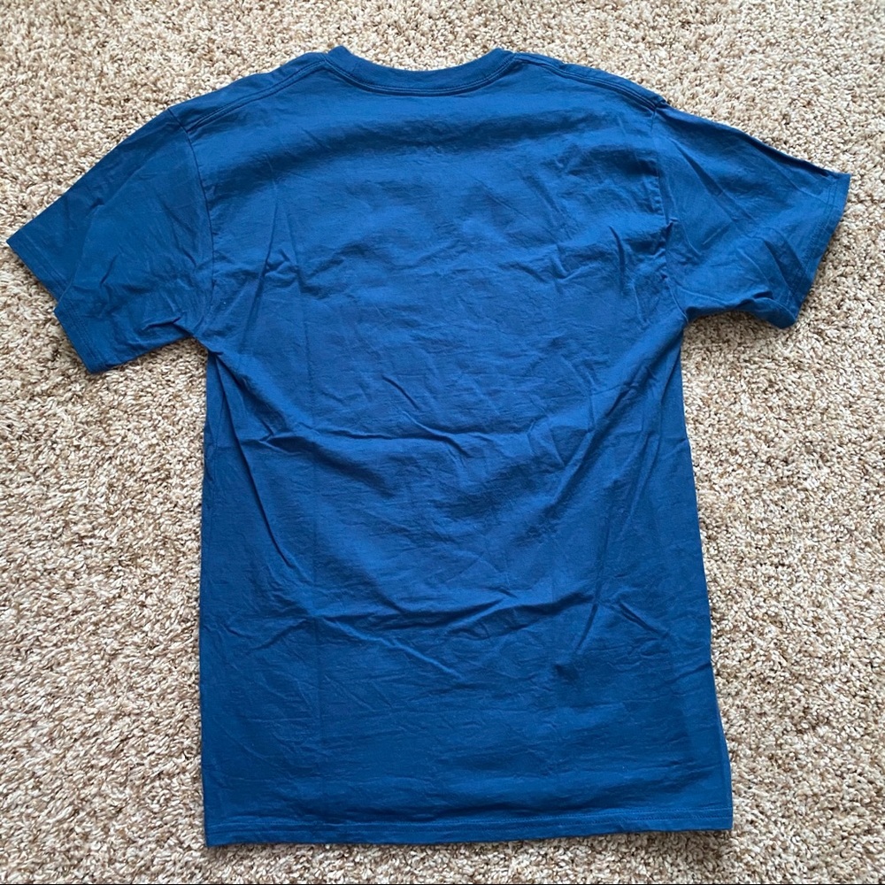 Disneyland T-Shirt Medium - Picture 3 of 3